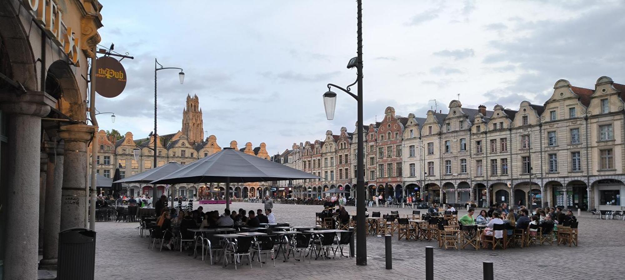 L'Appart Caroline - Proche Du Beffroi Apartment Arras Exterior photo